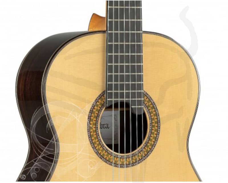 guitarra-alhambra-11p