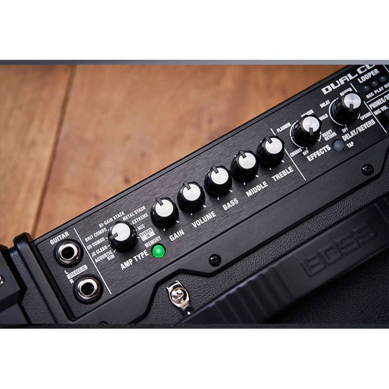 AMPLIFICADOR BAJO BOSS DCB-LX 230V