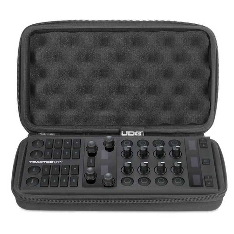 Funda De Dj Udg Gear Creator Ni Traktor Mk3 Harcase Bk