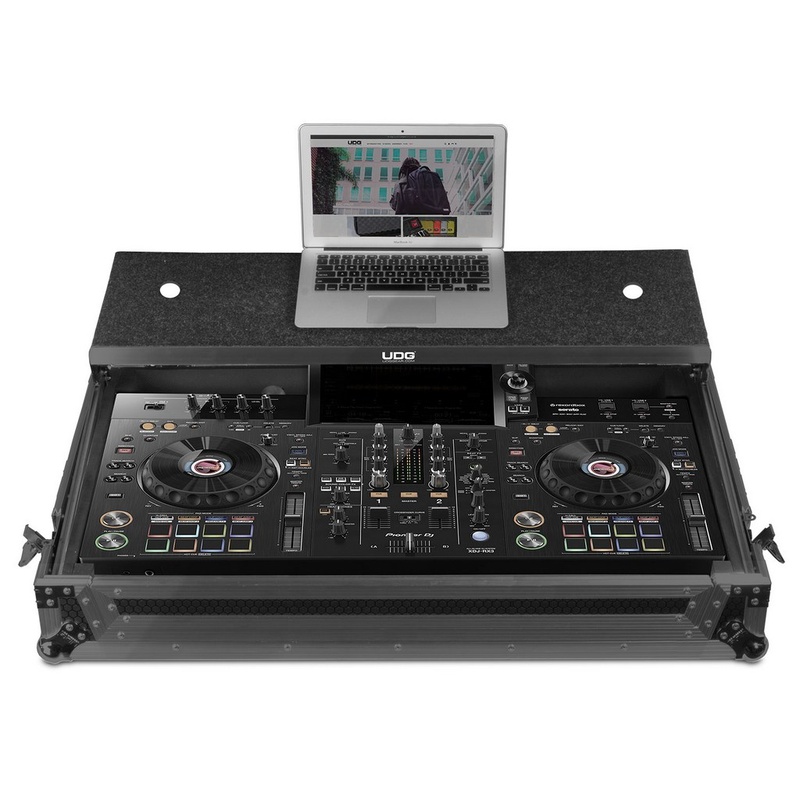 Flight Case Udg Gear Ultimate Flight Pioneer Xdj-Rx3 Bk Plus L&W